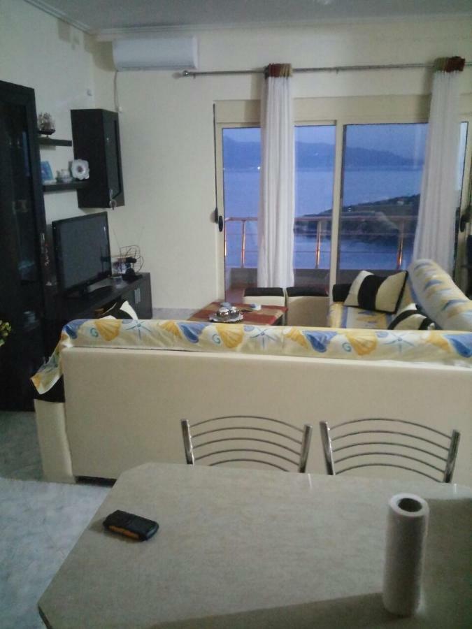 Cozy Sea Apartment Sarande Exterior photo