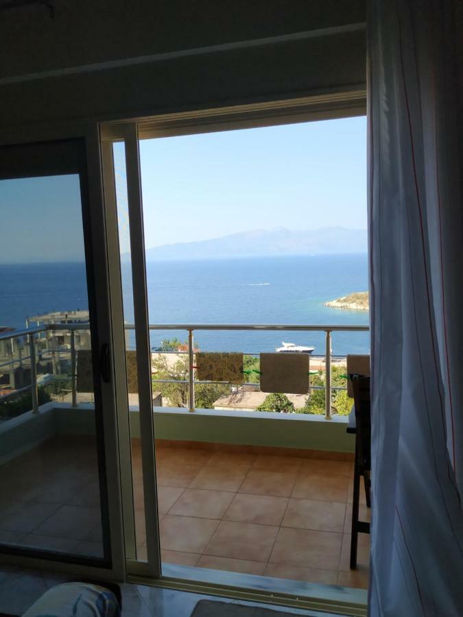 Cozy Sea Apartment Sarande Exterior photo